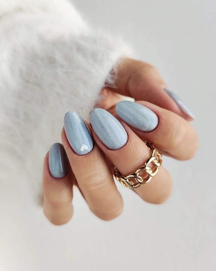 Shimmer Visual Idea Shimmer Visual Idea β Winter Squoval Nails