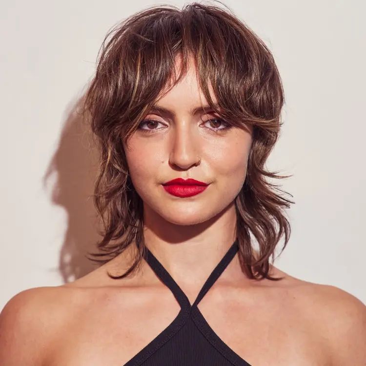 Collarbone Dark Brown Shag With Curtain Bangs Collarbone Dark Brown Shag With Curtain Bangs β Winter Shag Haircuts