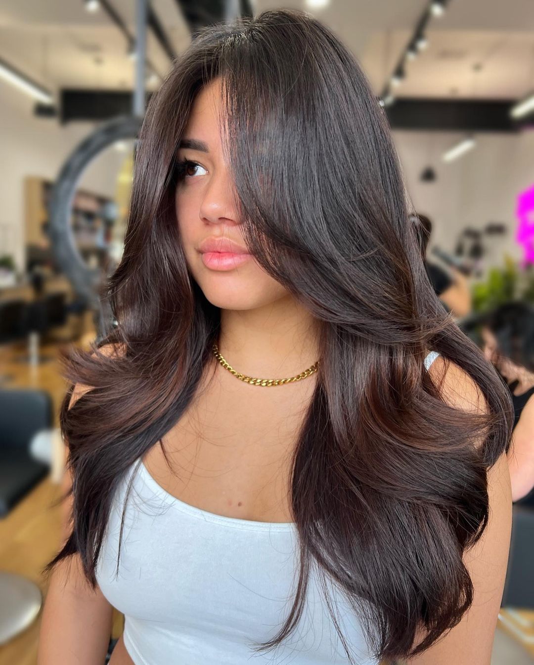Side Part Blowout With Face-Framing Side Part Blowout With Face-Framing β Long Winter Haircuts