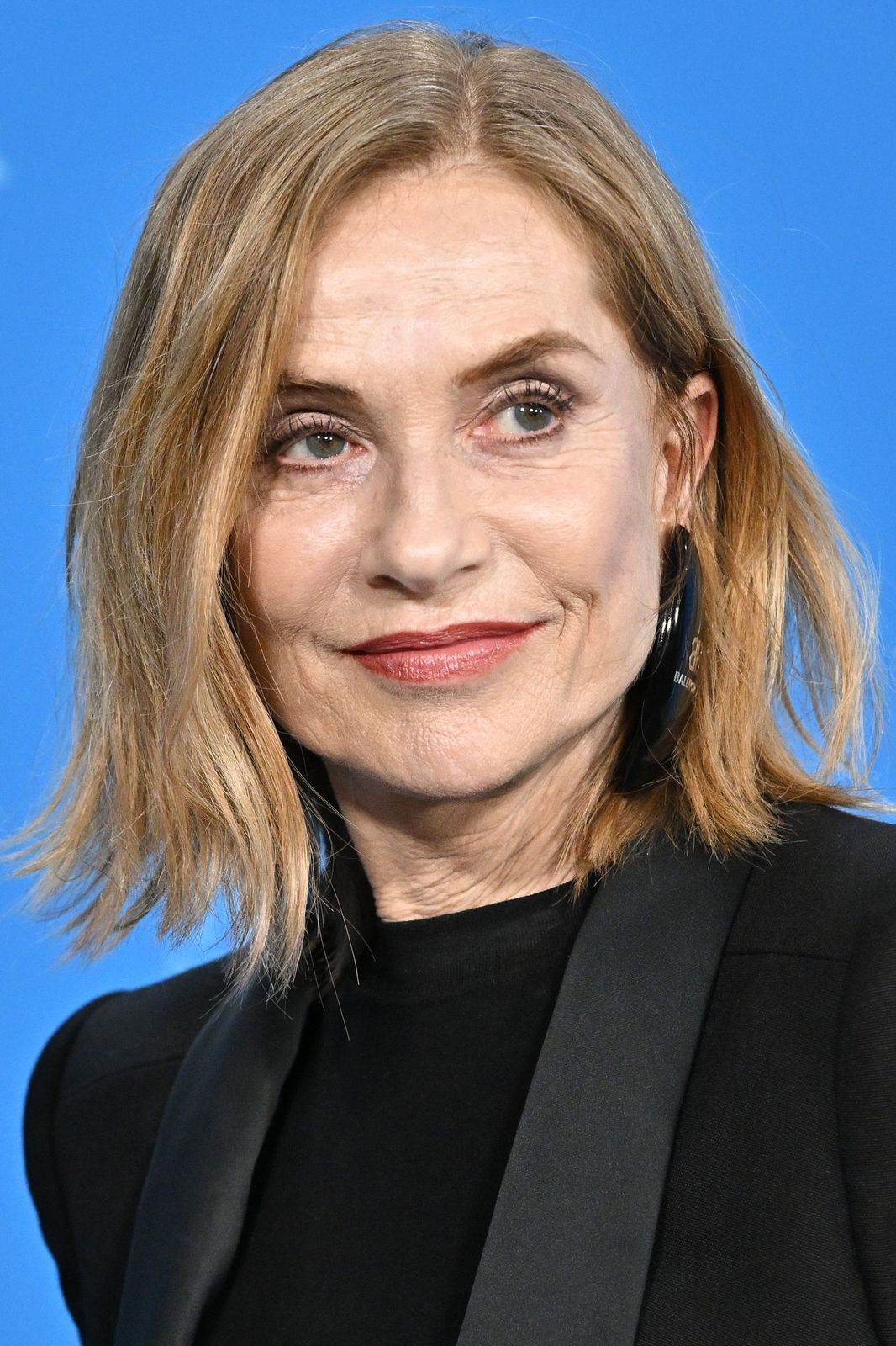 Visual Idea β The Hair Is A Light Blonde Shade Visual Idea β The Hair Is A Light Blonde Shade β Winter Haircuts for Women Over 70