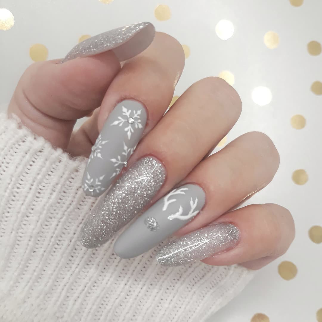 Matte Grey Reindeer Glitter Nails Matte Grey Reindeer Glitter Nails โ Winter Wonderland Nails