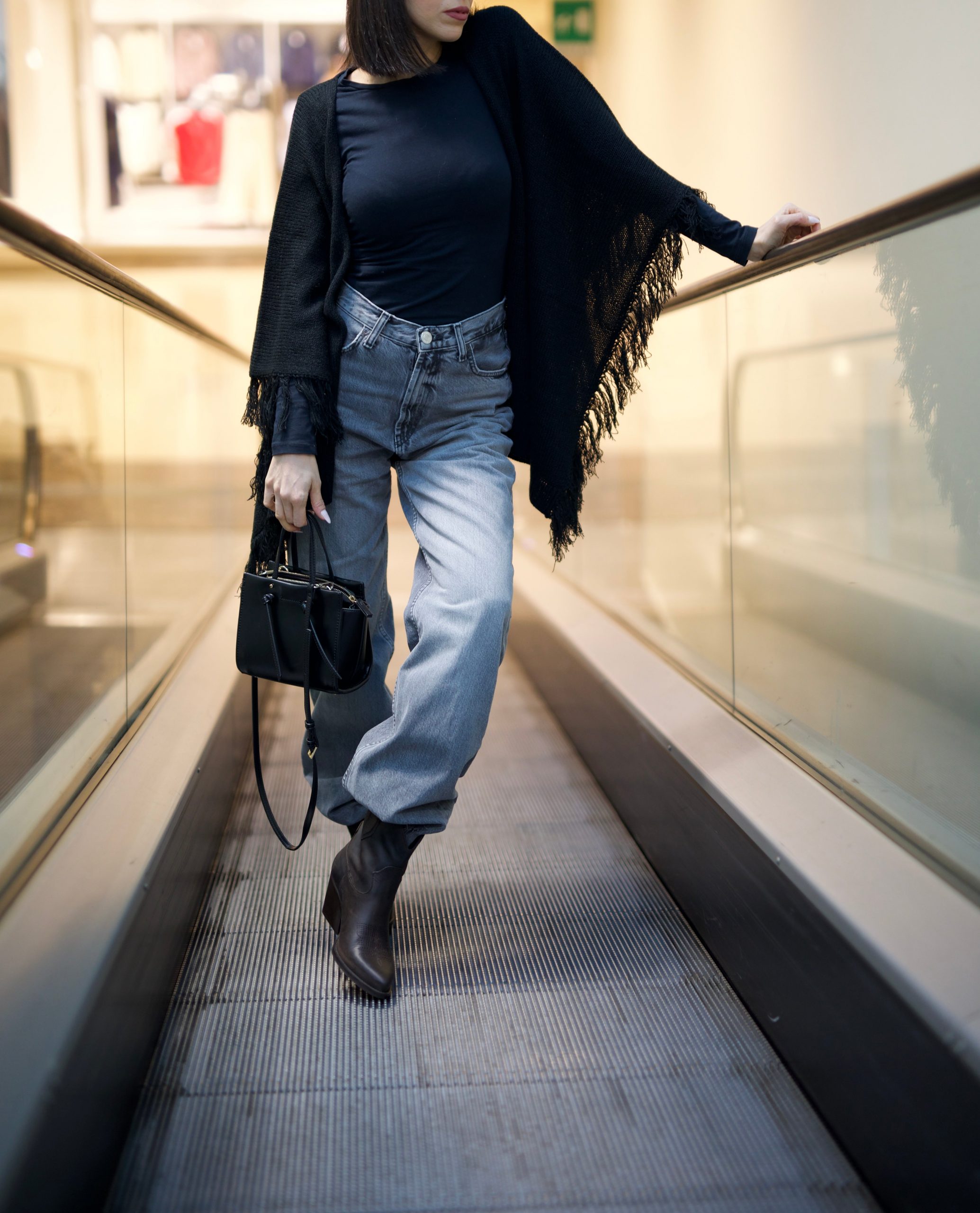 Evening Drama: Cowboy Boots with Lace Dress and Fringe Evening Drama: Cowboy Boots with Lace Dress and Fringe β Black Boots Outfits