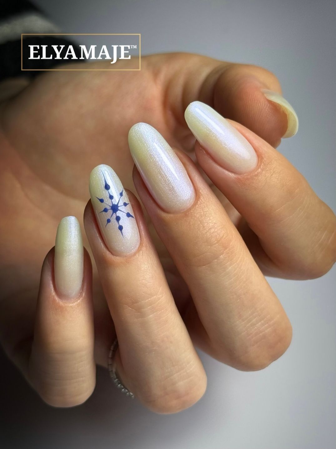 Shimmer Glossy Visual Idea Shimmer Glossy Visual Idea β Winter Work Nails