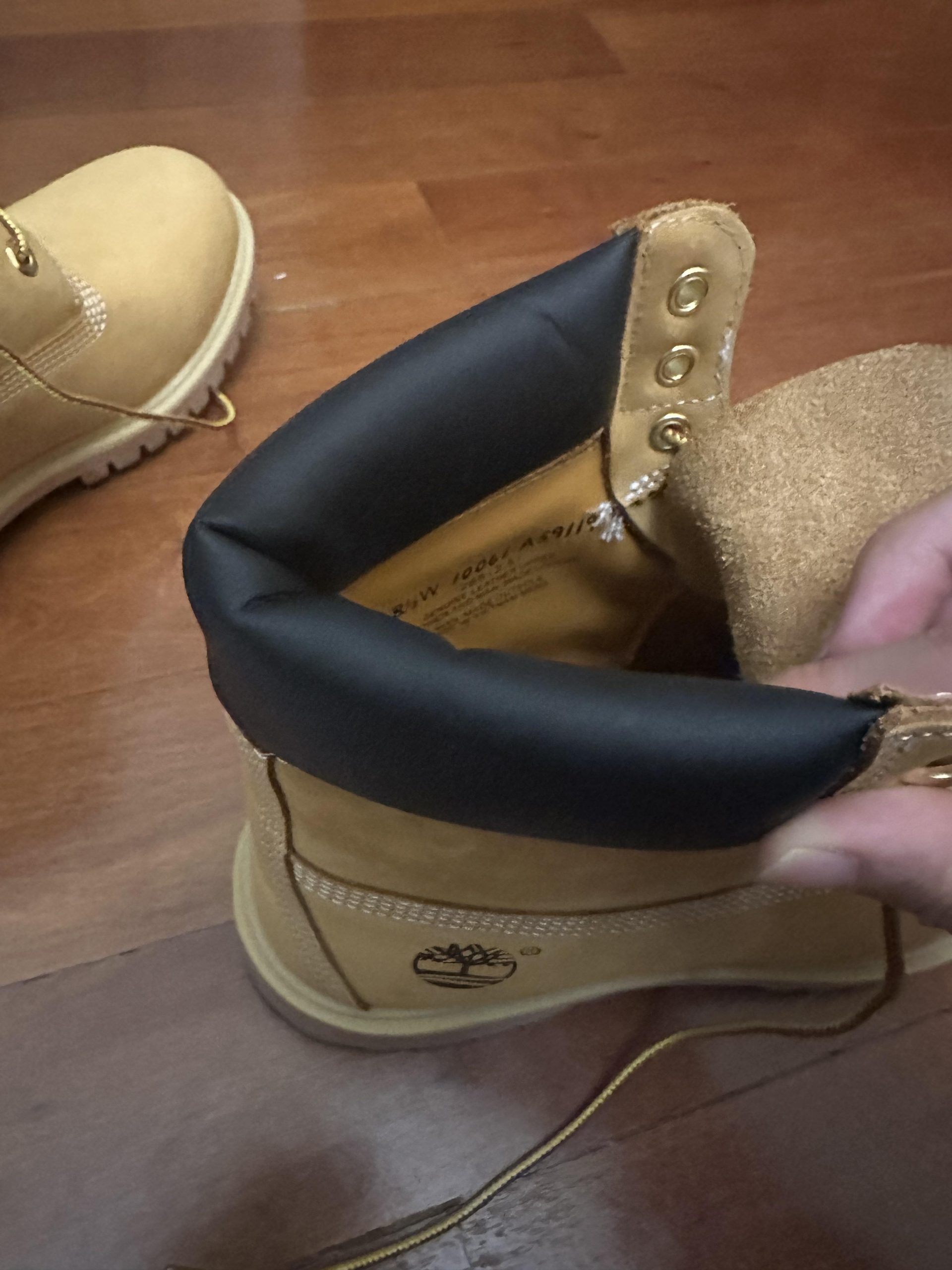 Tan Suede Timberlands with Black Padded Collar Tan Suede Timberlands with Black Padded Collar β Timberland Boots Outfits