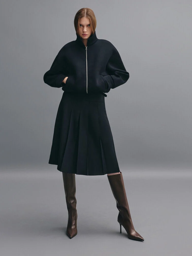 Chic Smart Casual with Brown Pointed-Toe Boots Chic Smart Casual with Brown Pointed-Toe Boots β Knee High Boots Outfits