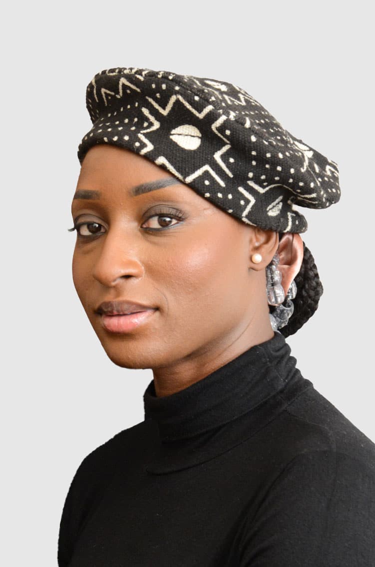 Black Knit Beret with Bogolan Pattern and Pearl Earrings Black Knit Beret with Bogolan Pattern and Pearl Earrings β Beret Outfits