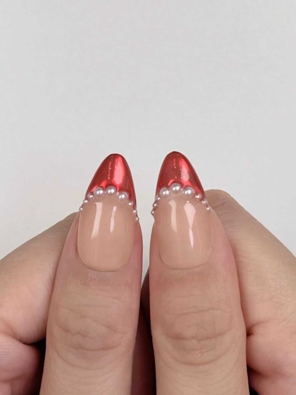 Christmas Visual Idea Christmas Visual Idea โ Winter Chrome Nails