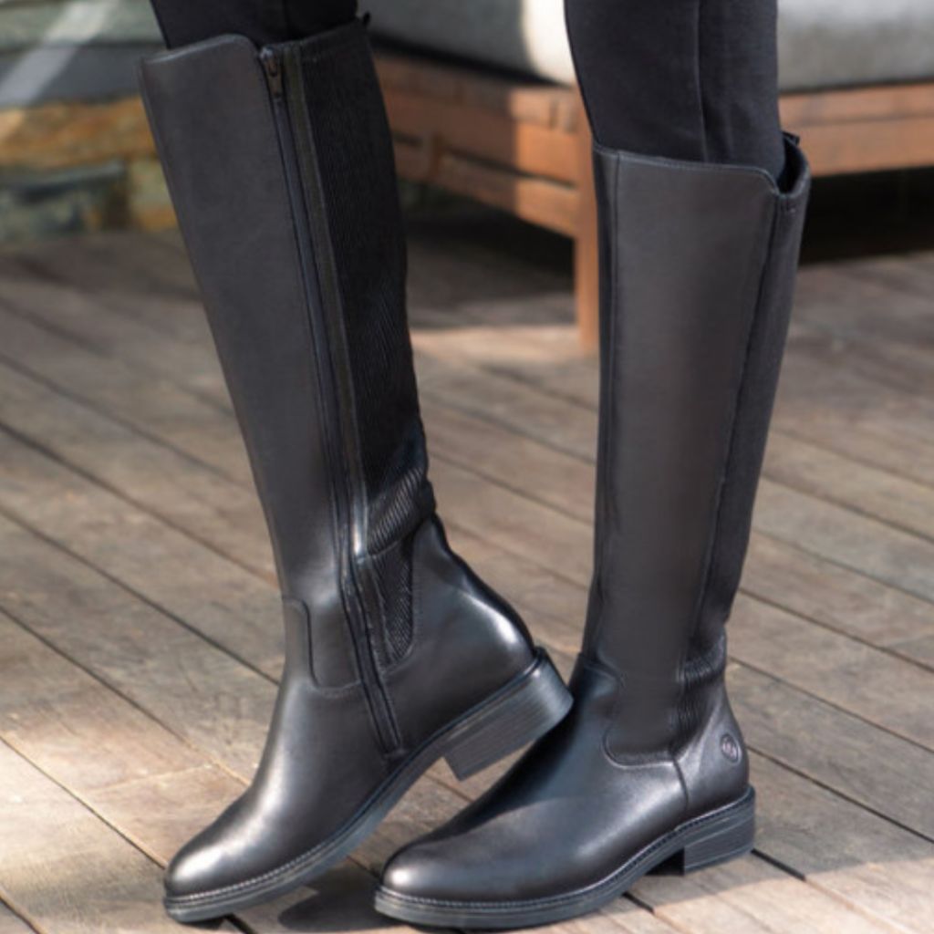 Comfort Fit: Elasticated Side Panel Boots with Black Pants Comfort Fit: Elasticated Side Panel Boots with Black Pants โ Riding Boots Outfits