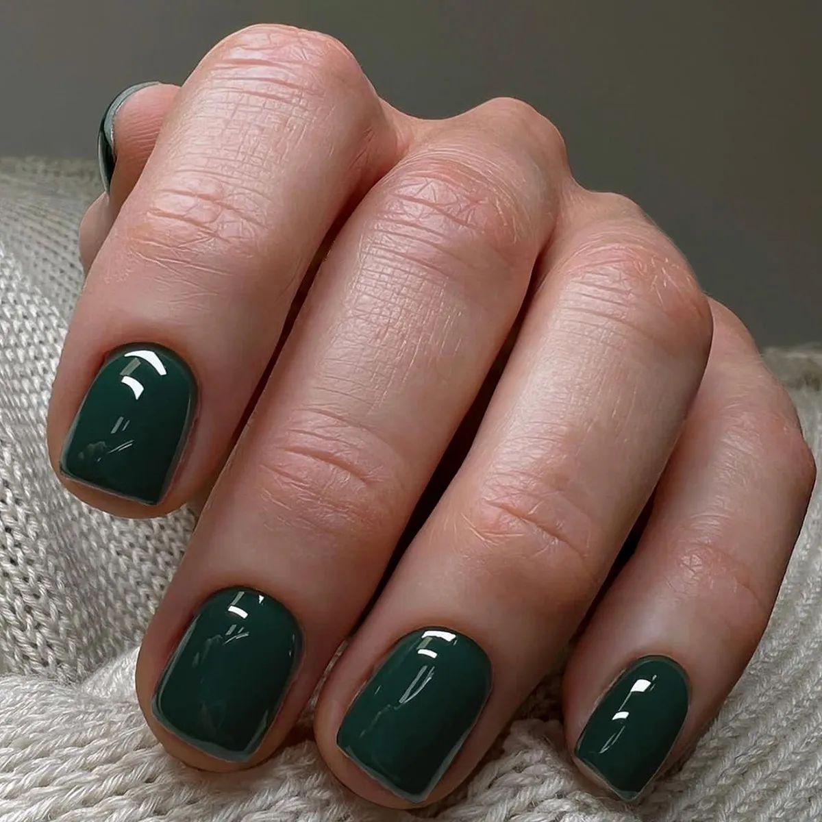 Deep Forest Green Glossy Short Square Nails Deep Forest Green Glossy Short Square Nails β Classy Short Winter Nails