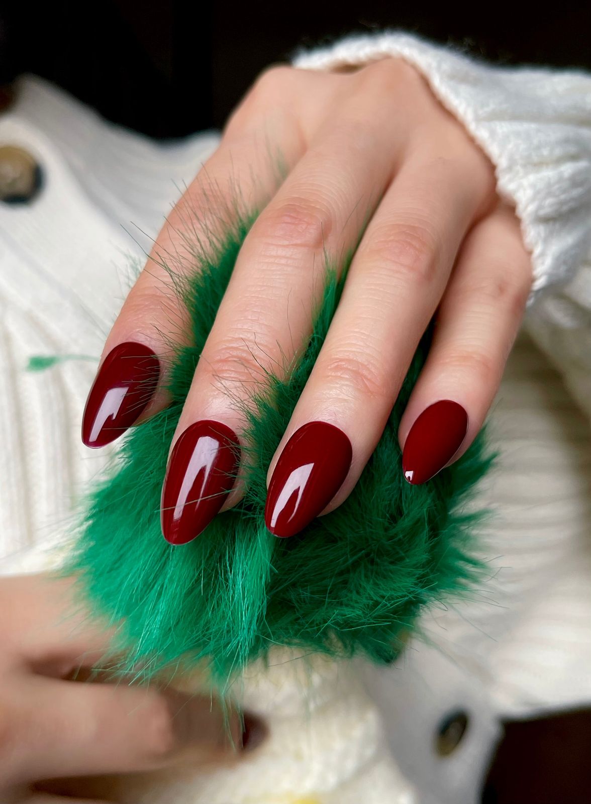 Christmas Visual Idea Christmas Visual Idea β Burgundy Christmas Nails 2026