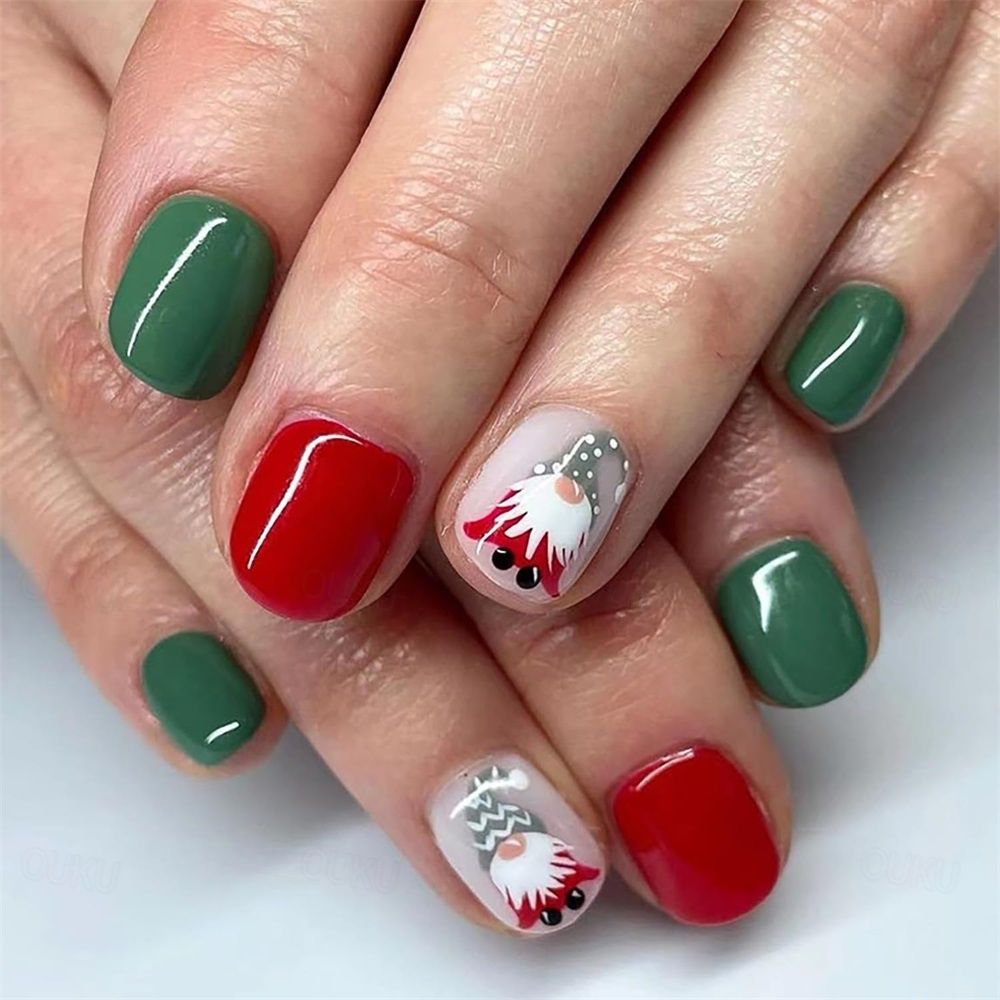 Festive Gnome Christmas Nails Festive Gnome Christmas Nails β Short Christmas Nails 2026