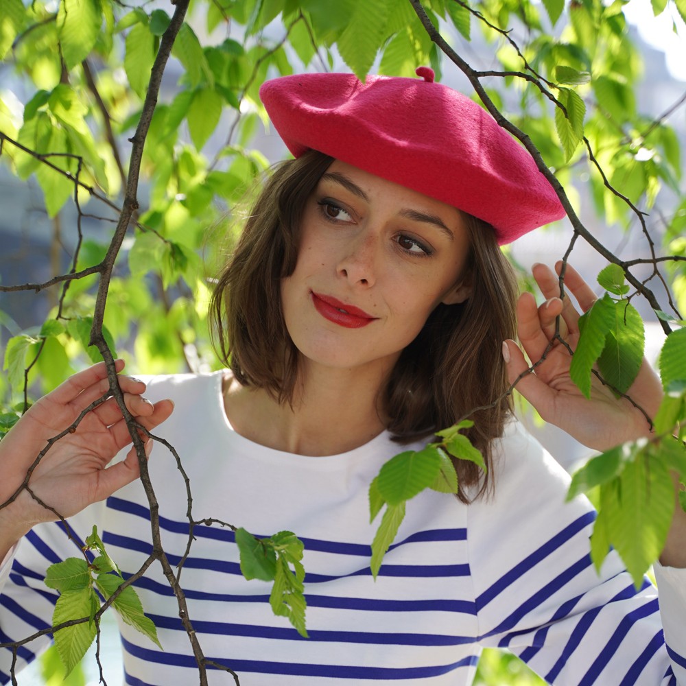 Bright Fuschia Beret Pops Against a Classic Striped Top Bright Fuschia Beret Pops Against a Classic Striped Top β Beret Outfits