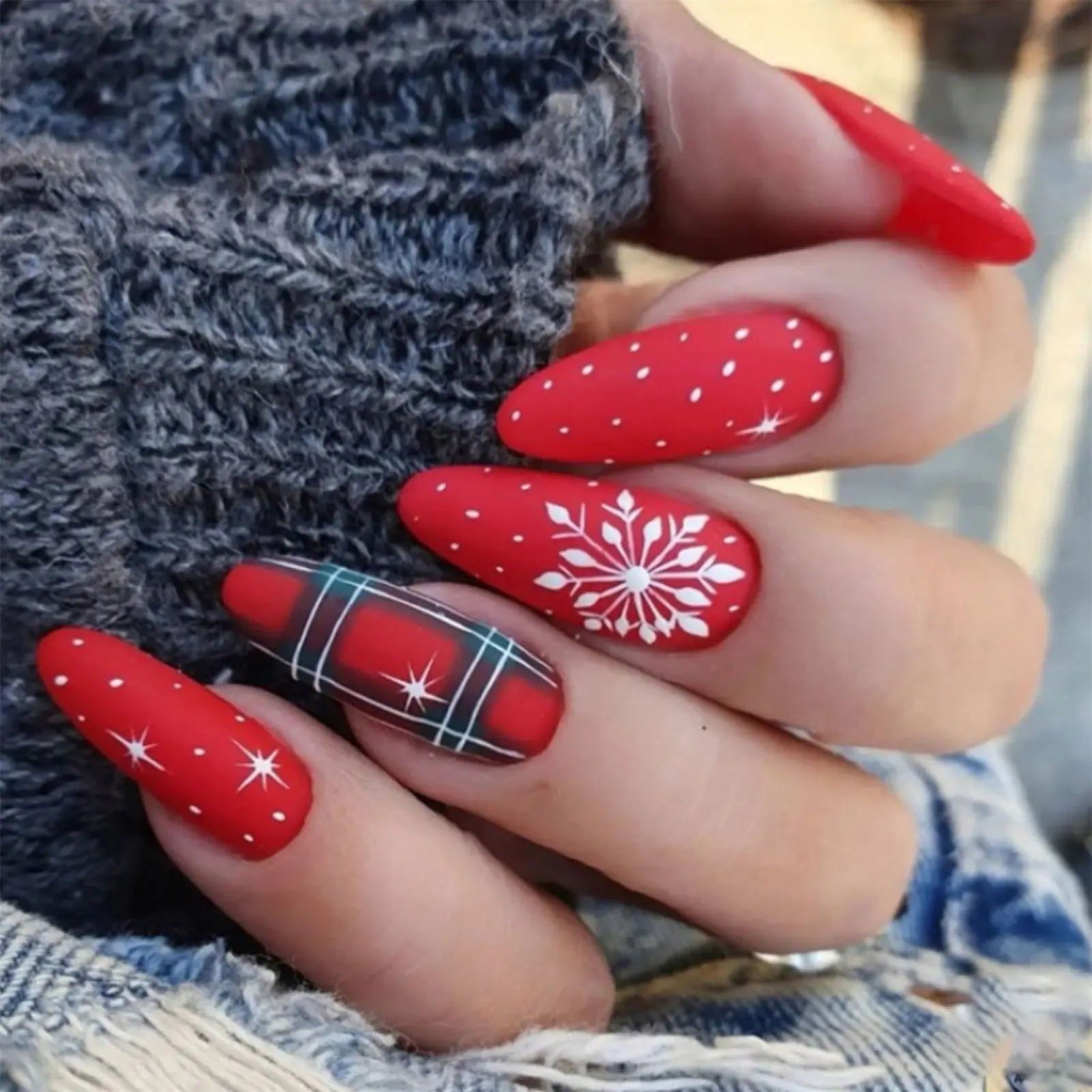 Matte Red Holiday Nails Matte Red Holiday Nails β New Years Acrylic Nails 2027