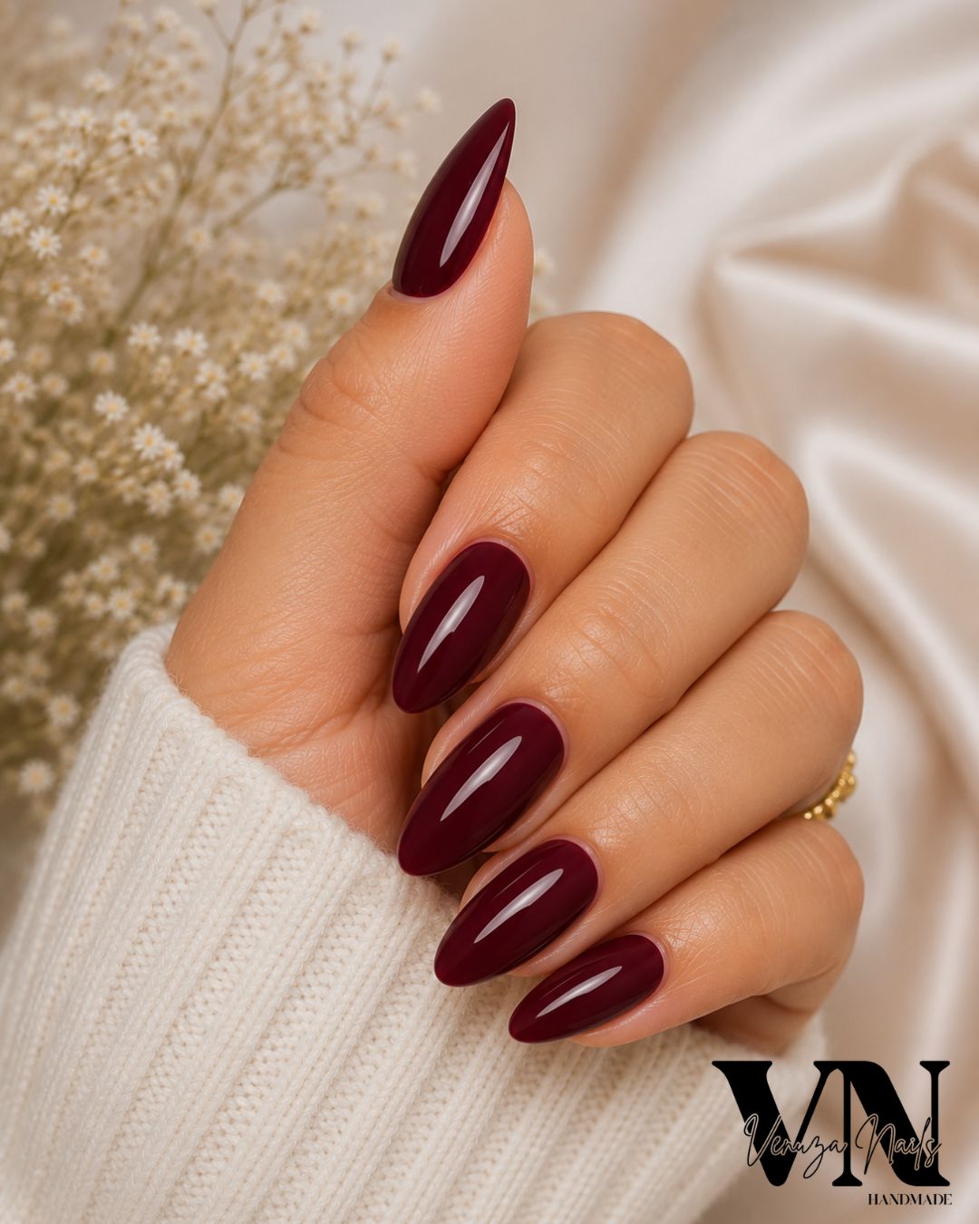 Medium Almond Vibrant Burgundy Nails Medium Almond Vibrant Burgundy Nails