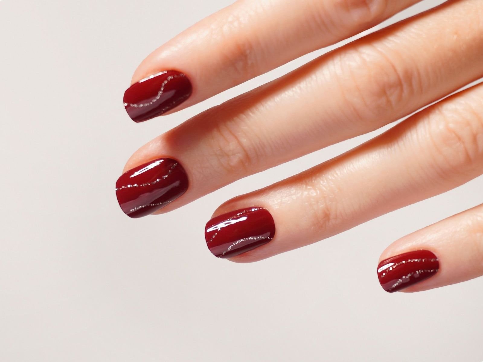Thin Glitter Lines Visual Idea Thin Glitter Lines Visual Idea β Winter Work Nails