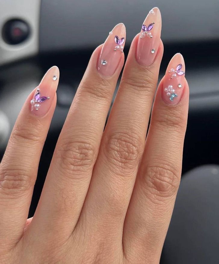 Visual Idea Visual Idea β Winter Wedding Guest Nails