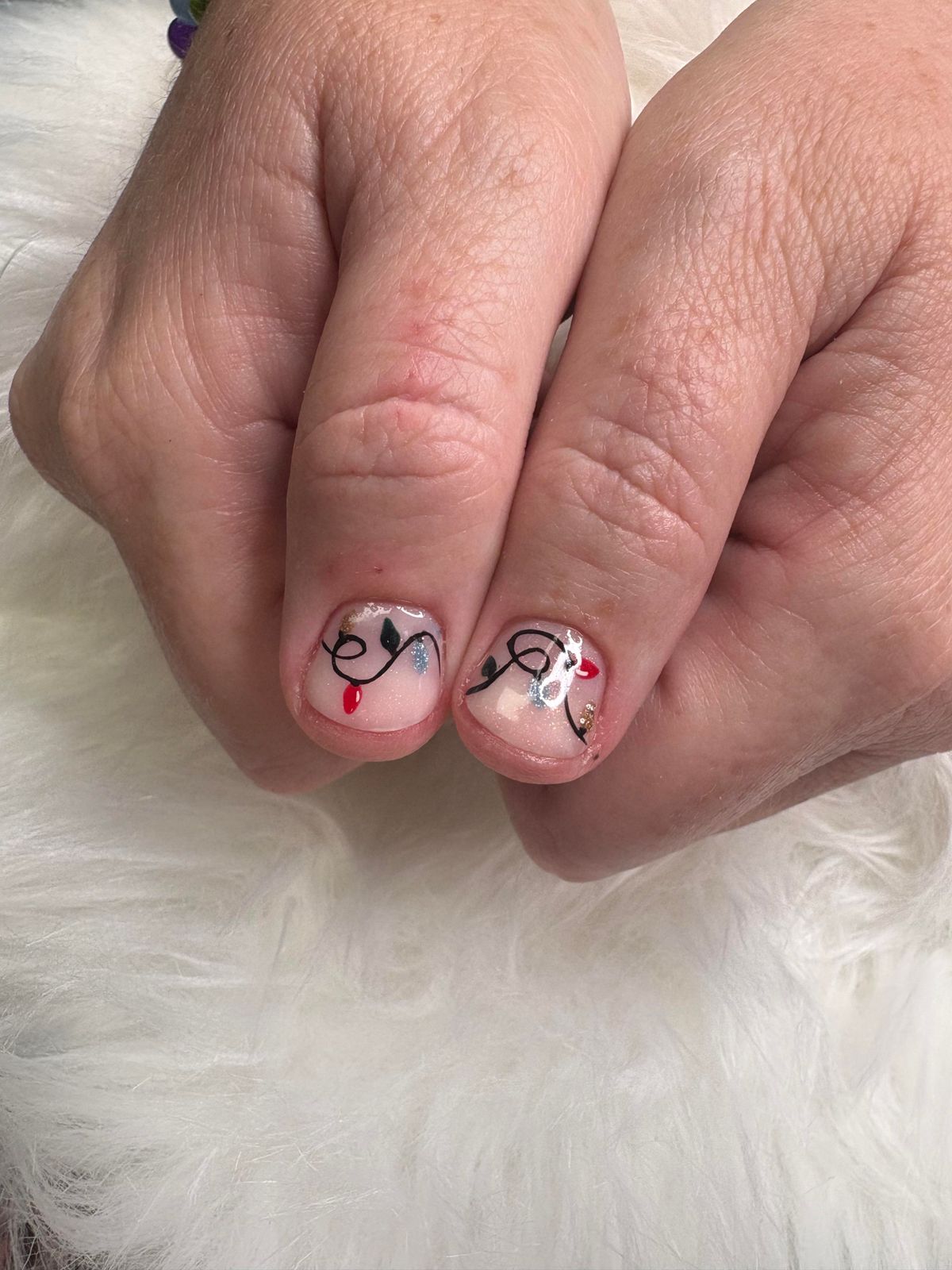 Black String Light Round Nails Black String Light Round Nails β Simple Short Christmas Nails 2026