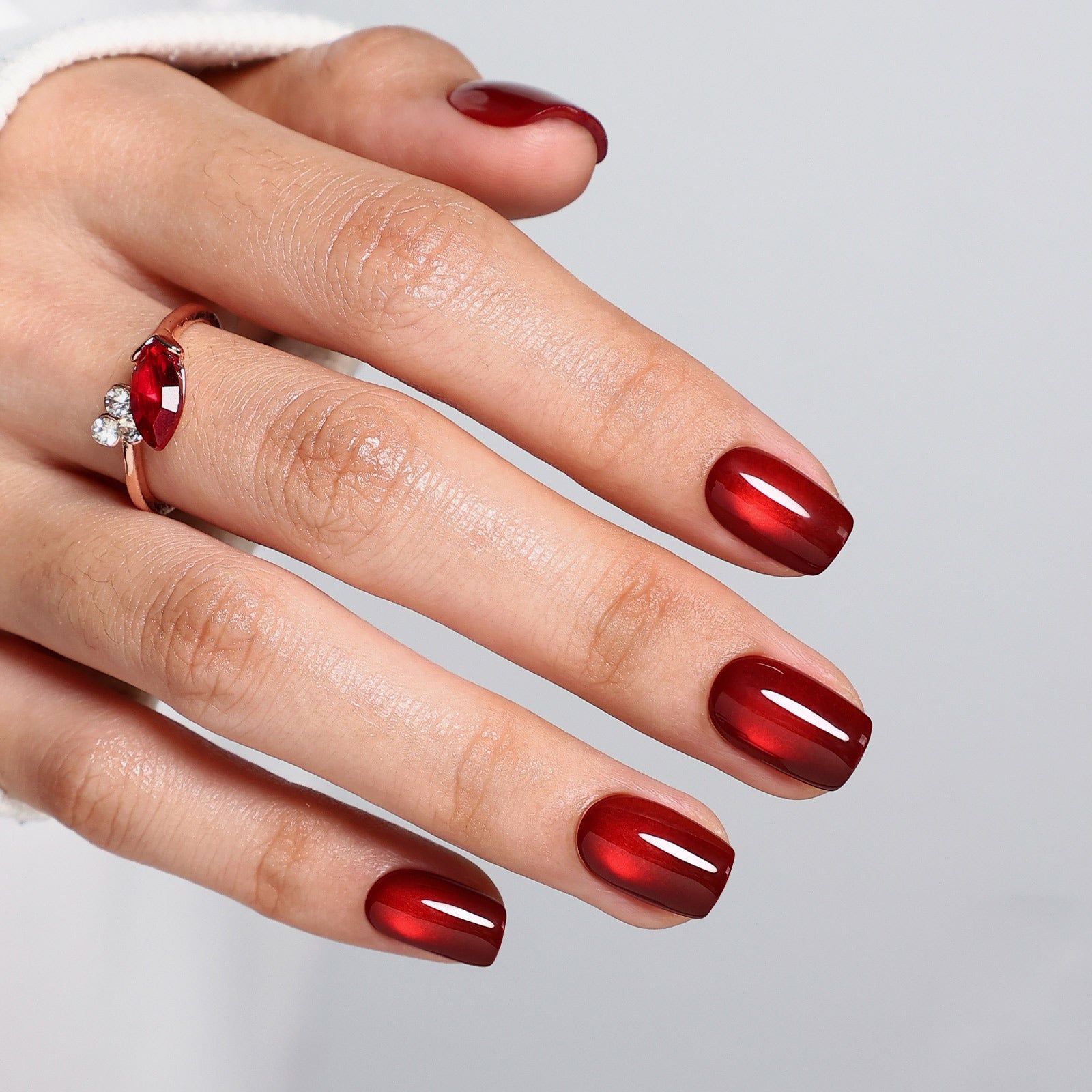 Glossy Burgundy Cat-Eye Nails Glossy Burgundy Cat-Eye Nails β Burgundy Nails