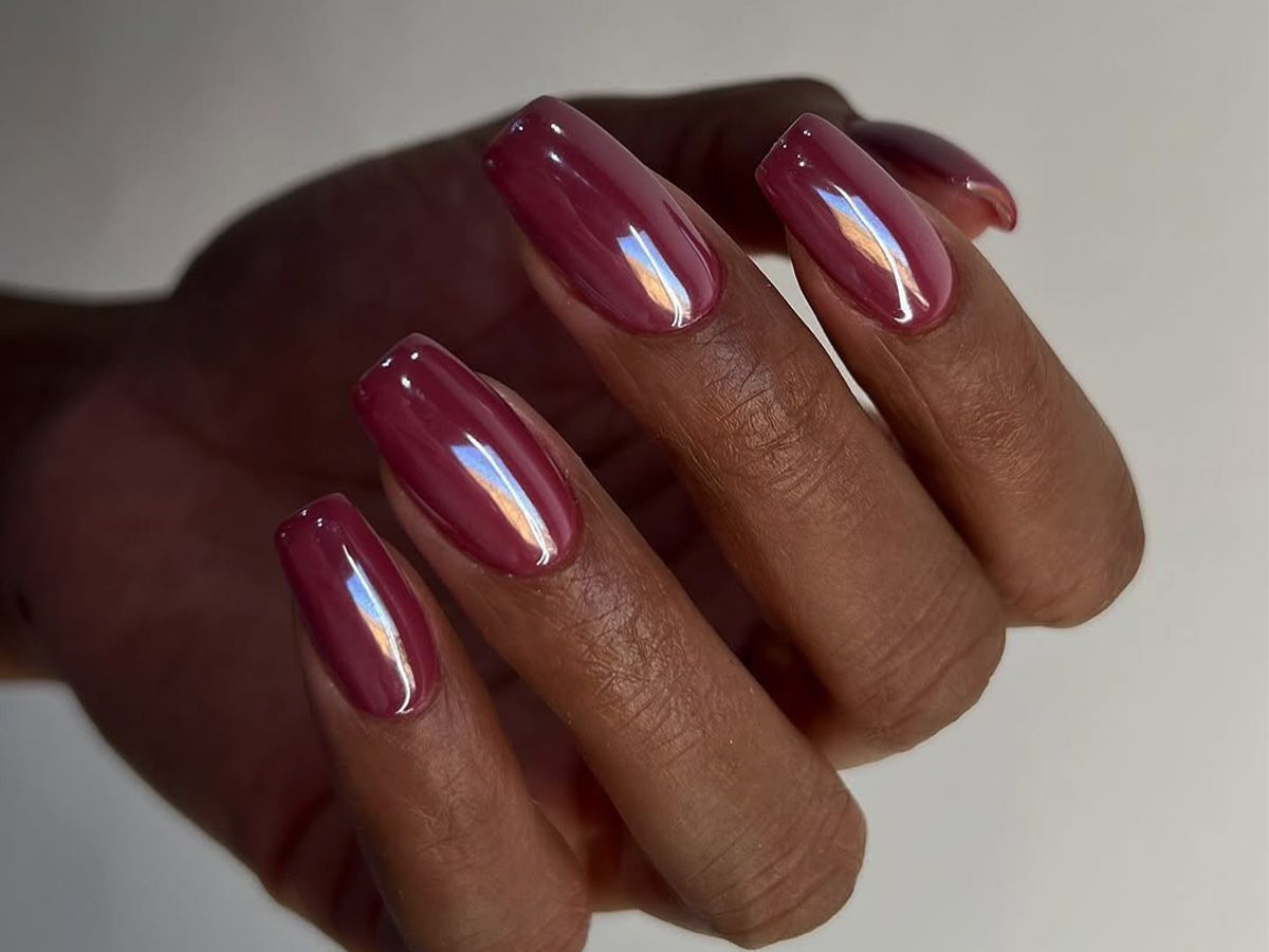 High-Shine Chrome Visual Idea High-Shine Chrome Visual Idea โ Winter Chrome Nails