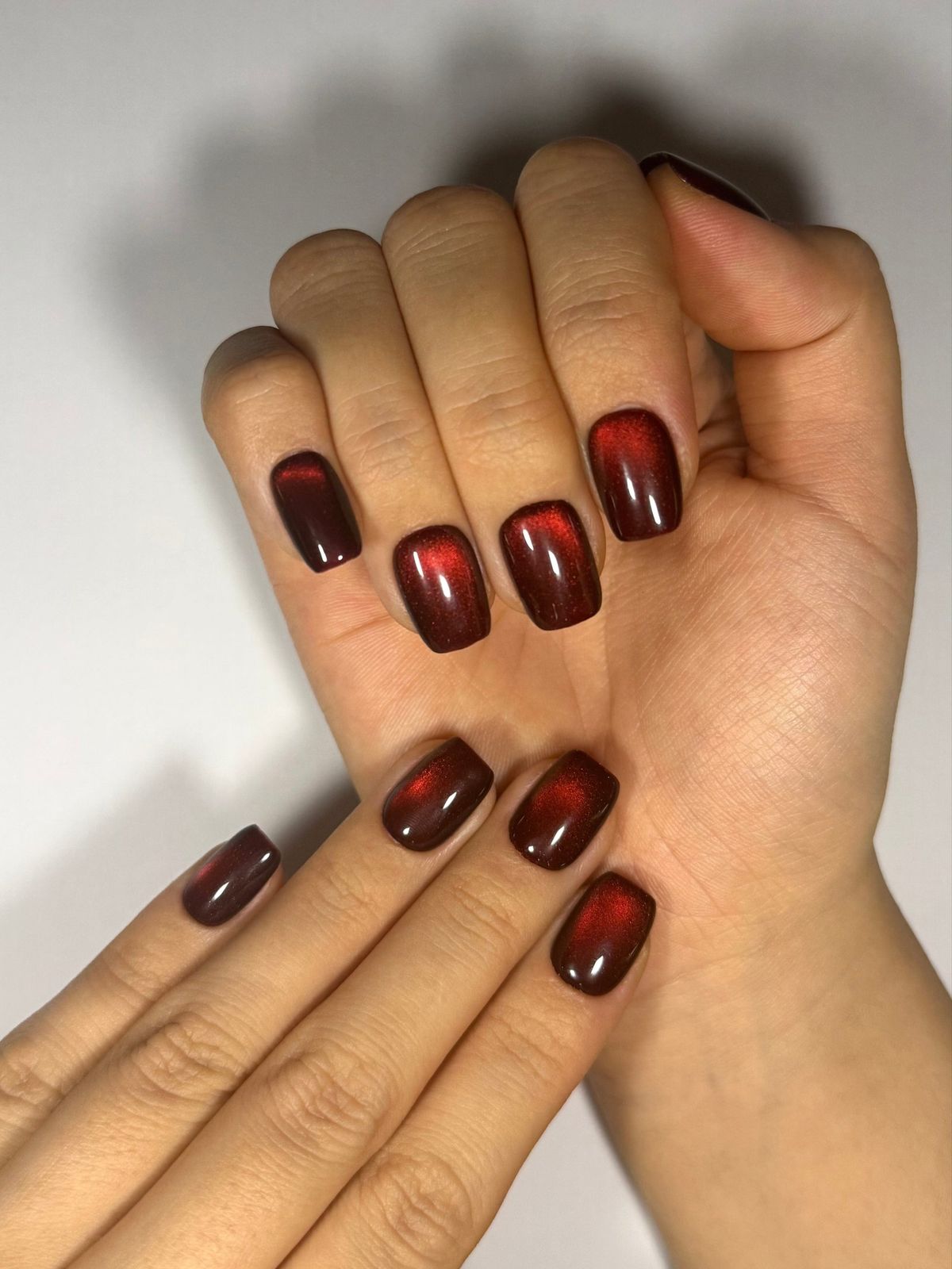 Mesmerizing Cat-Eye Burgundy Shimmer Mesmerizing Cat-Eye Burgundy Shimmer β Black Cherry Nails
