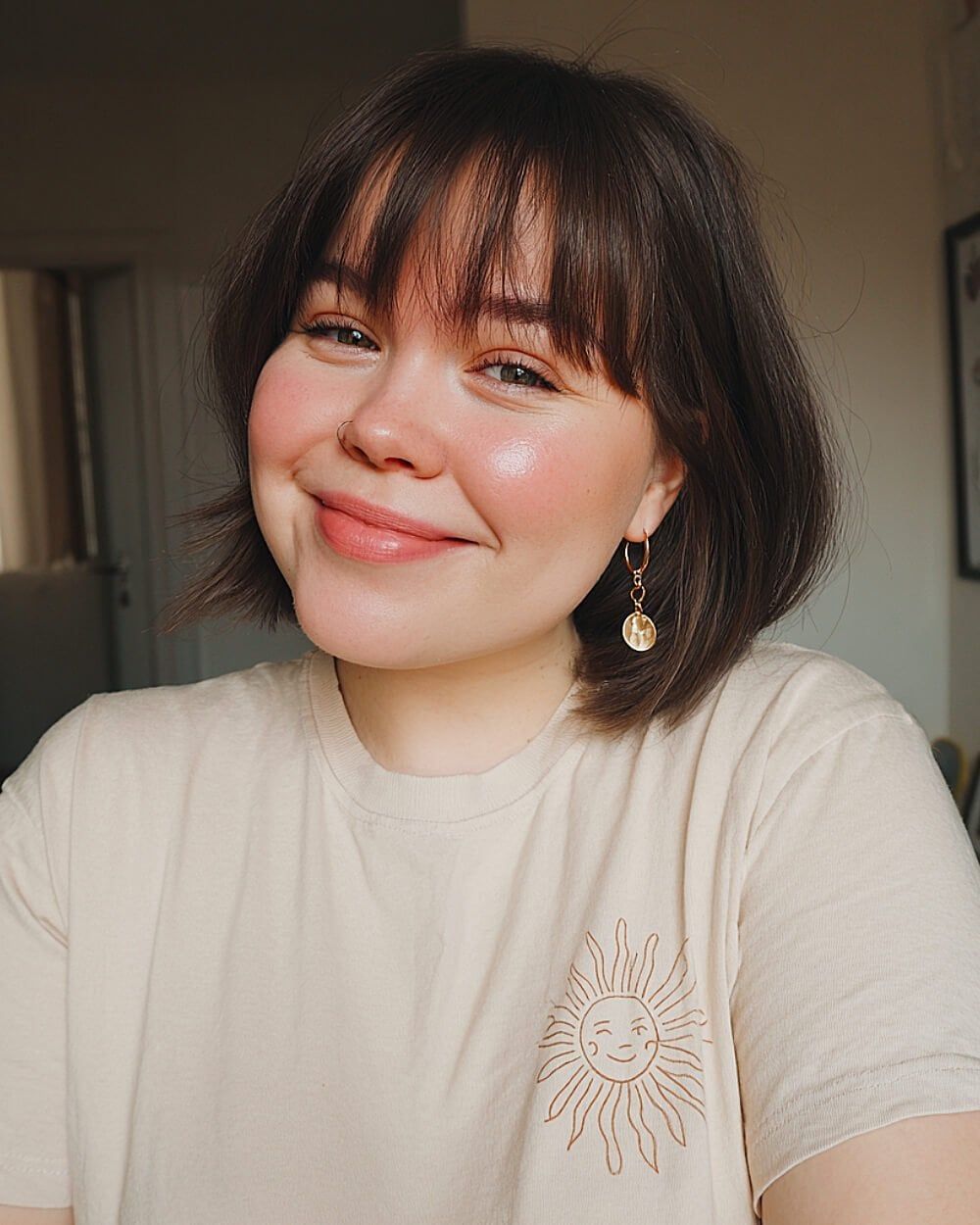 Ash Blonde Bob With Root Shadow Ash Blonde Bob With Root Shadow β Winter Hair Colors for Plus Size Women