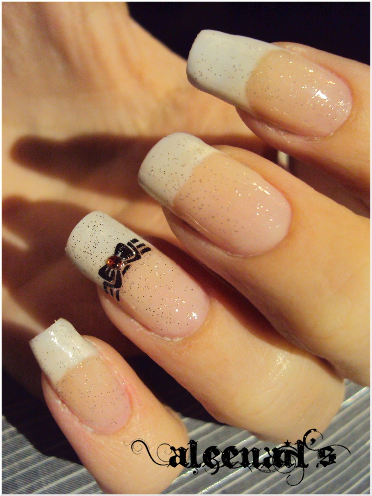 Bow Motif On Accent Nail Visual Idea Bow Motif On Accent Nail Visual Idea β Winter Bow Nails