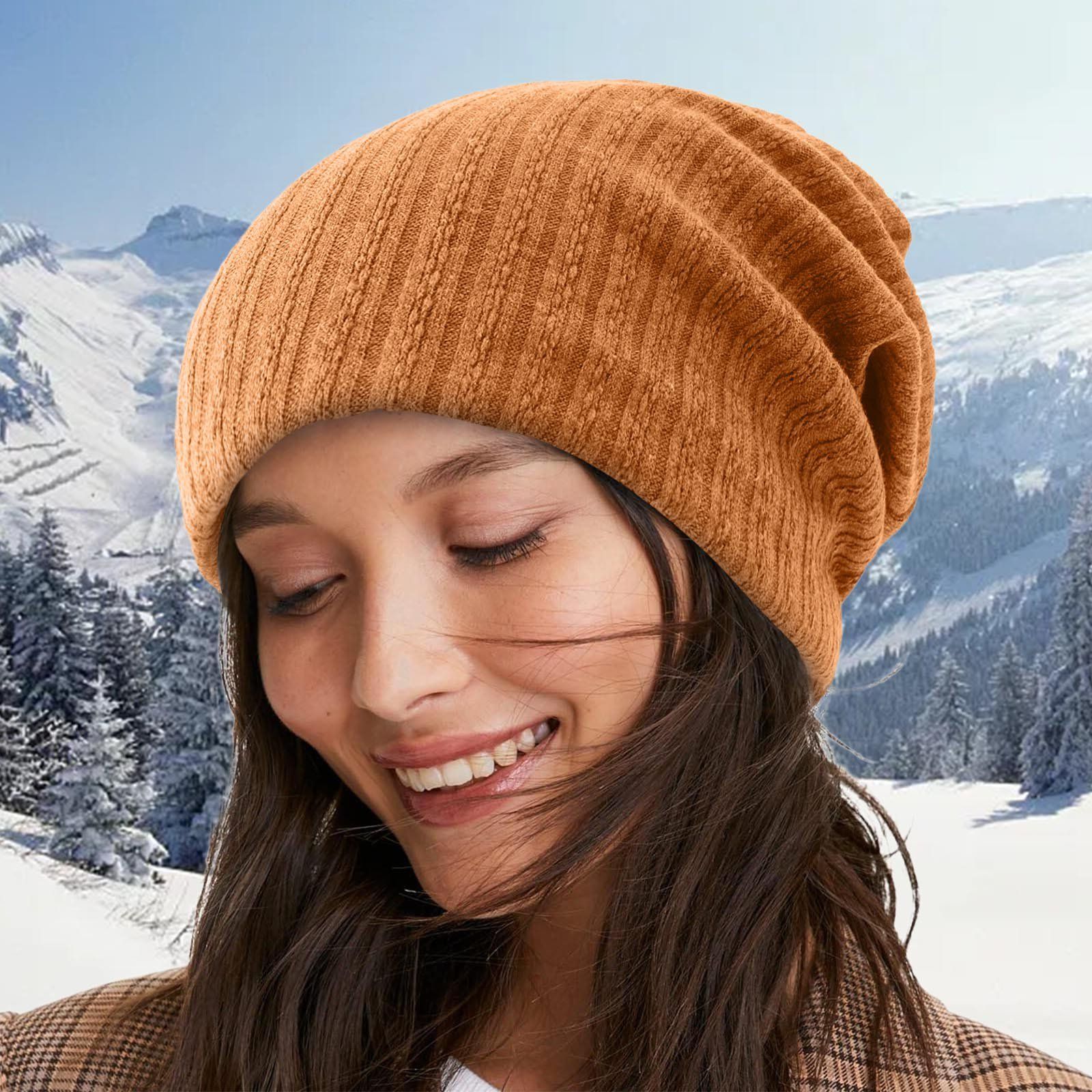 Wavy Mid-Back Hair Under Beanie Wavy Mid-Back Hair Under Beanie β Cute Winter Hairstyles