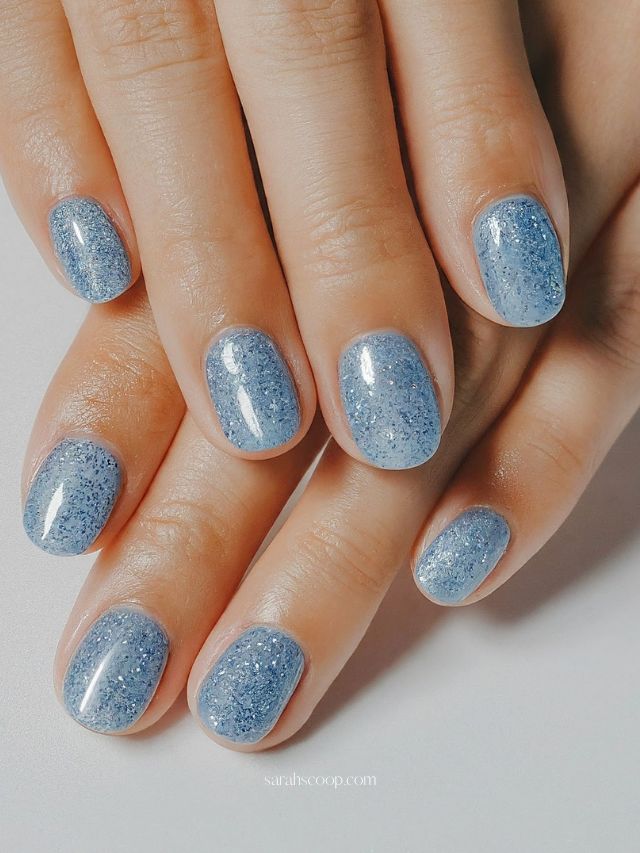 Short Oval Light Blue Glitter Nails Short Oval Light Blue Glitter Nails β Winter Nail Trends