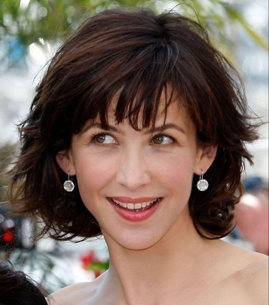 Shoulder-Length Shag with Choppy Layers — Winter Hairstyles for Women Over 50