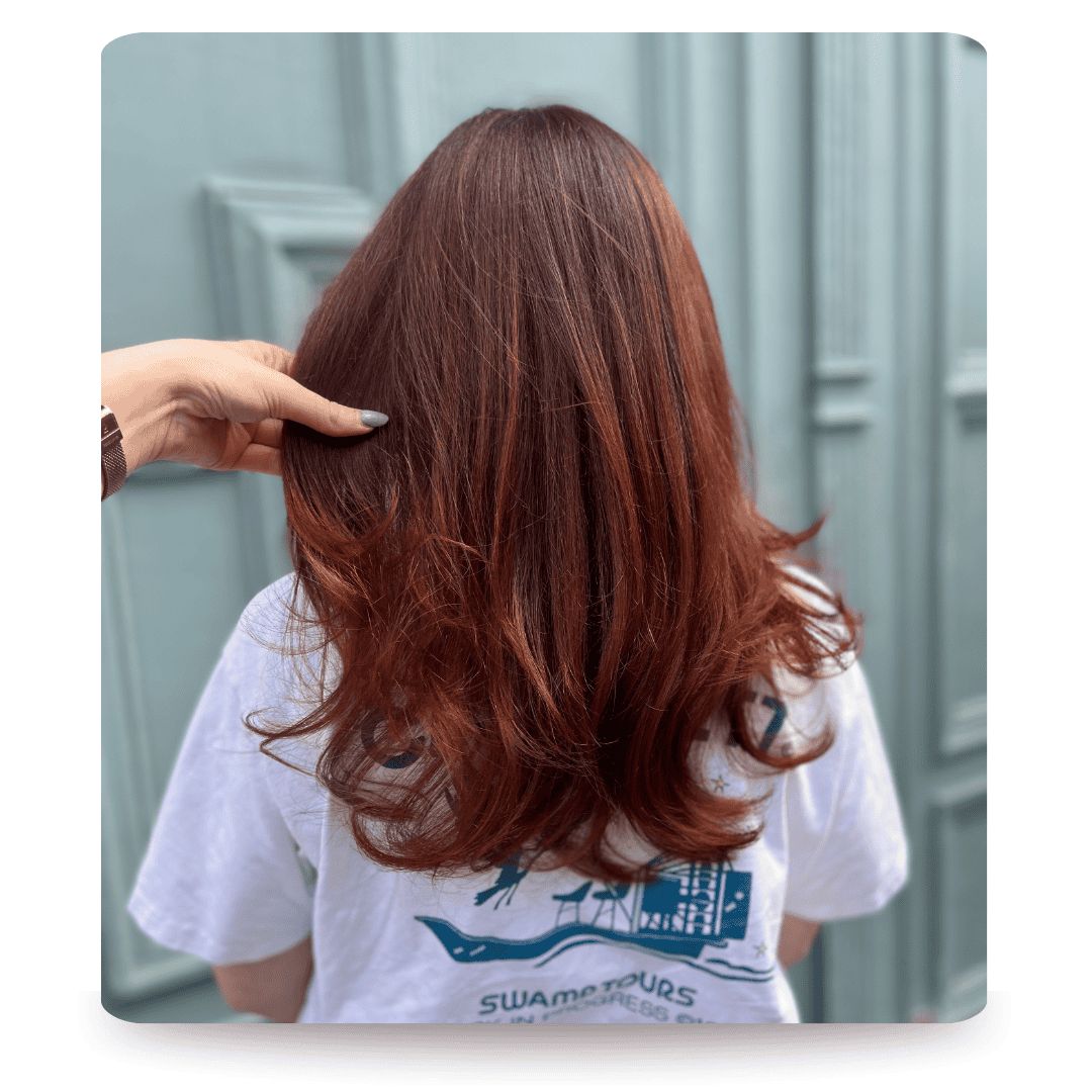 Deep Rich Red Mid-Back Waves Deep Rich Red Mid-Back Waves β Winter Red Hair Colors