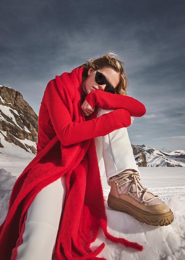 Vibrant Red Knitwear for Cozy Winter Escapes — Italy Winter Outfits
