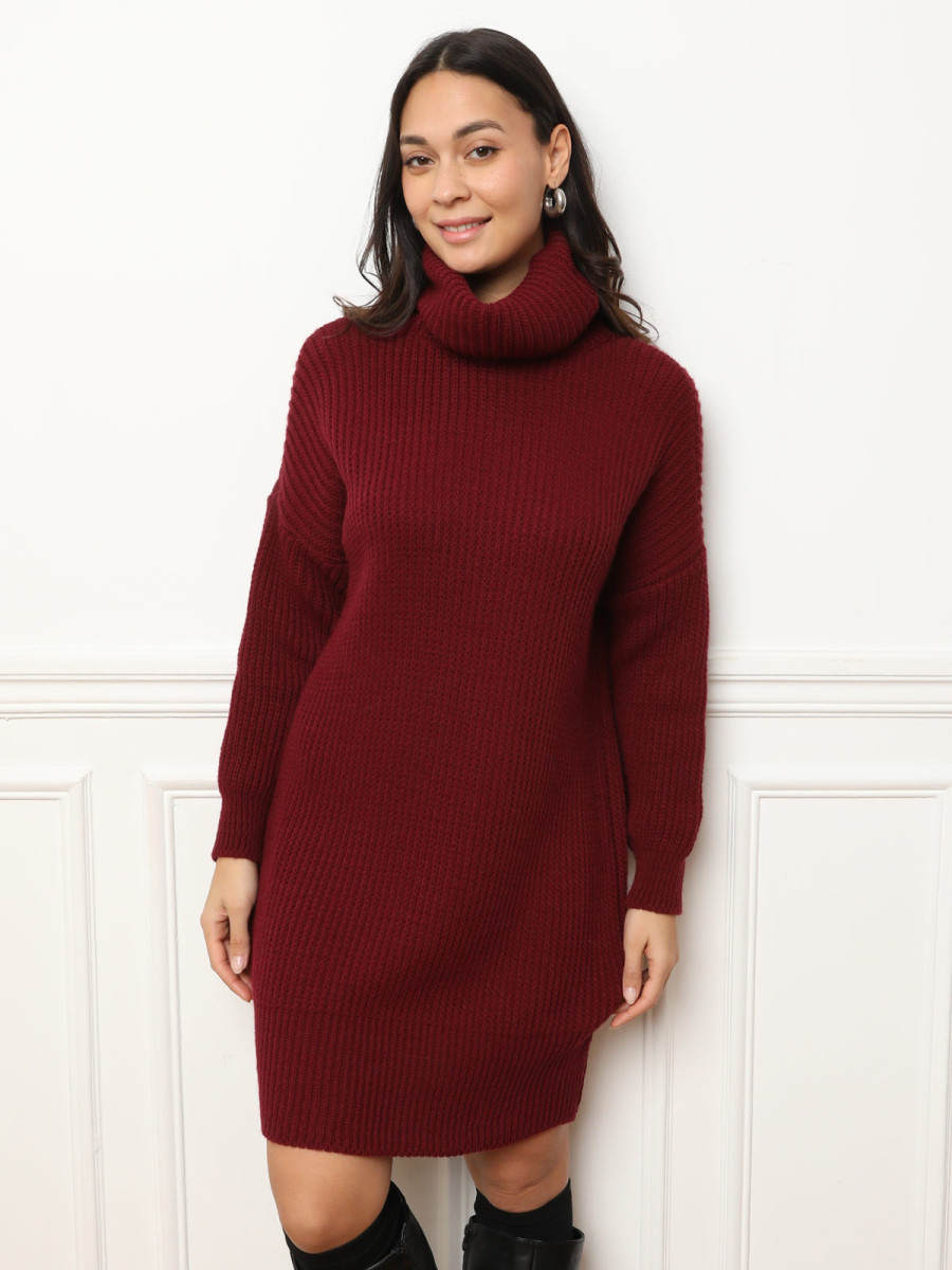Fitted Burgundy Ribbed Turtleneck Sweater Dress — Turtleneck Outfits