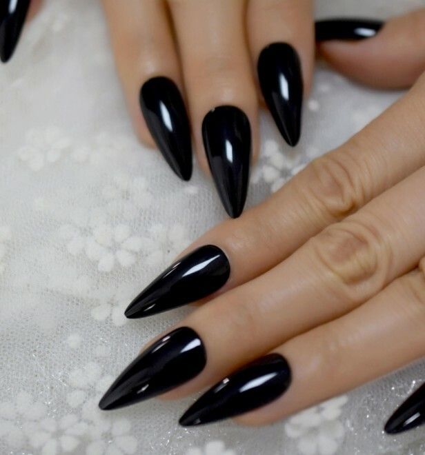 Feminine Light Purple Gloss Stilettos Feminine Light Purple Gloss Stilettos β Winter Stiletto Nails