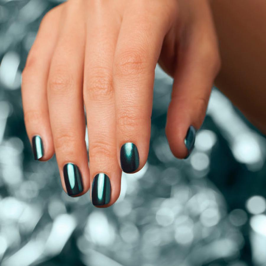 Deep Teal Chrome Short Oval Nails Deep Teal Chrome Short Oval Nails โ Winter Chrome Nails