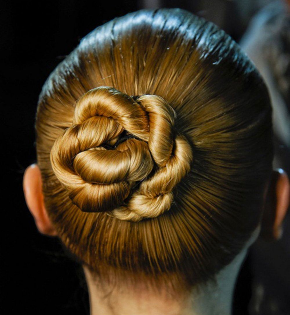 Chin Length Smooth Sculpted Bun Chin Length Smooth Sculpted Bun β Winter Bun Hairstyles