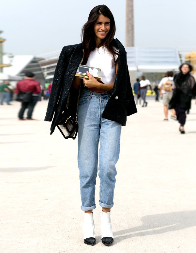 Two-Tone Ankle Boots with Straight-Leg Jeans Two-Tone Ankle Boots with Straight-Leg Jeans β Ankle Boots Outfits
