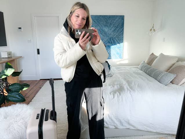 Puffer Jacket and Hoodie for Practical Travel — Winter Travel Outfits