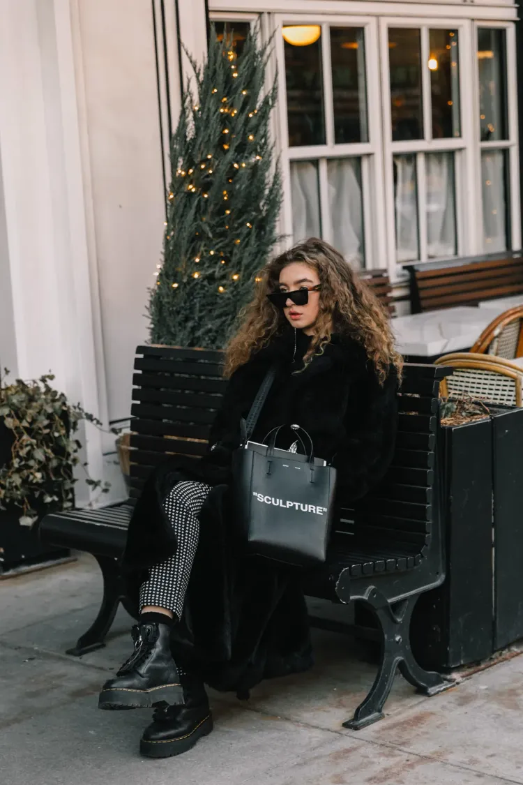 Platform Combat Boots with a Faux Fur Coat and Patterned Trousers Platform Combat Boots with a Faux Fur Coat and Patterned Trousers β Winter Boots Outfits