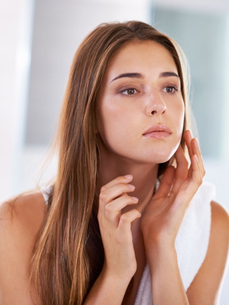 Collarbone Lob With Golden Undertones Collarbone Lob With Golden Undertones β Winter Hair Colors for Brown Eyes