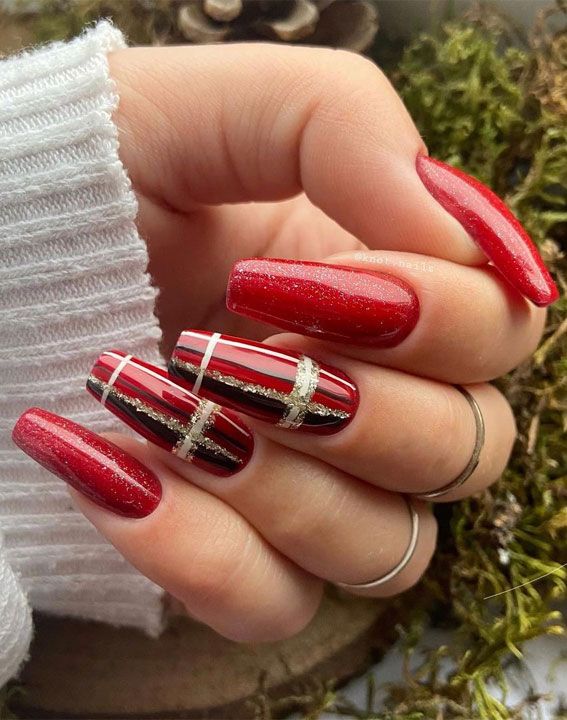 Red Tartan Glitter Coffin Nails Red Tartan Glitter Coffin Nails β Winter Red Nails