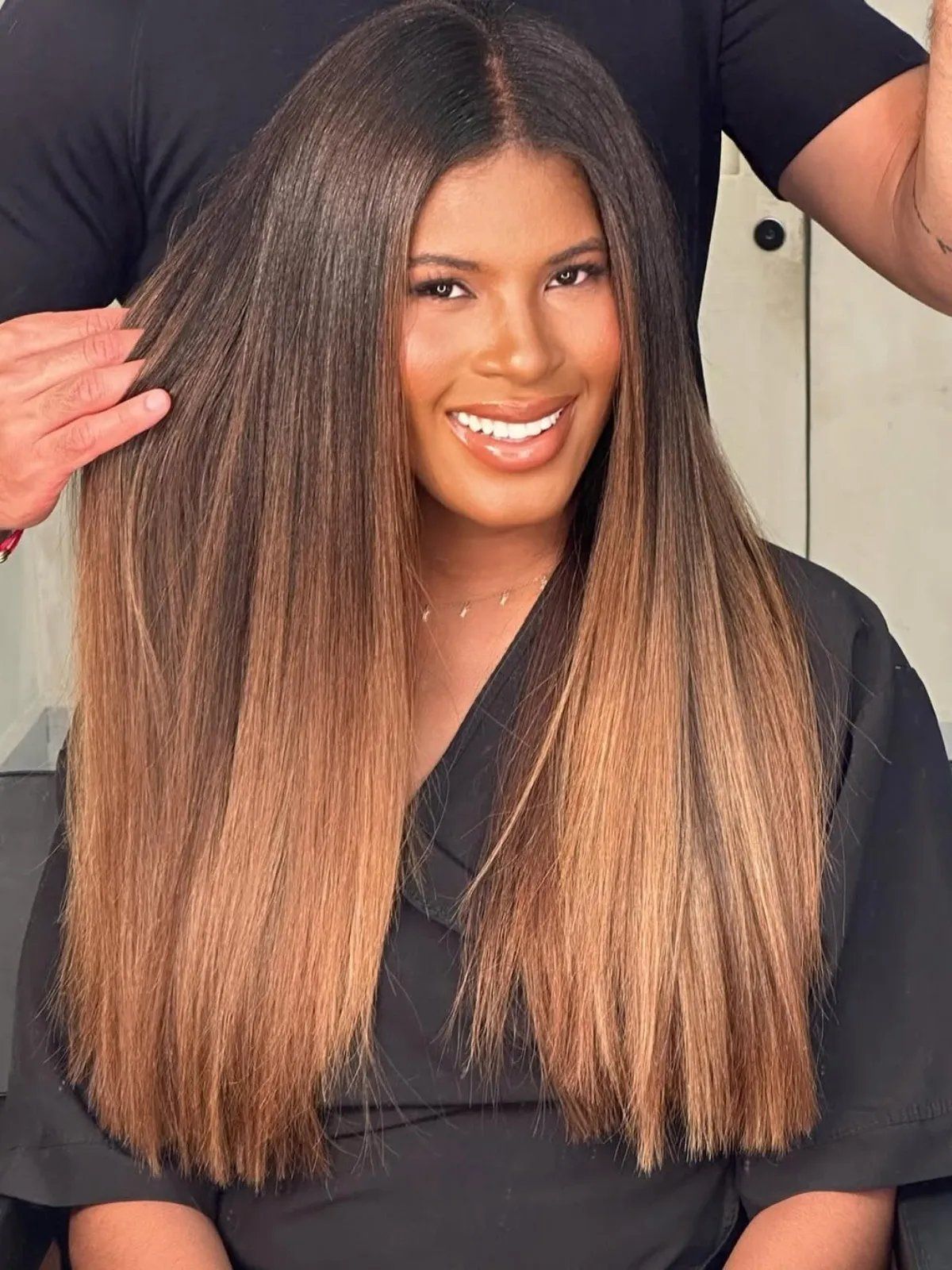 Chestnut Brown With Subtle Balayage Visual Idea Chestnut Brown With Subtle Balayage Visual Idea β Chestnut Brown Hair
