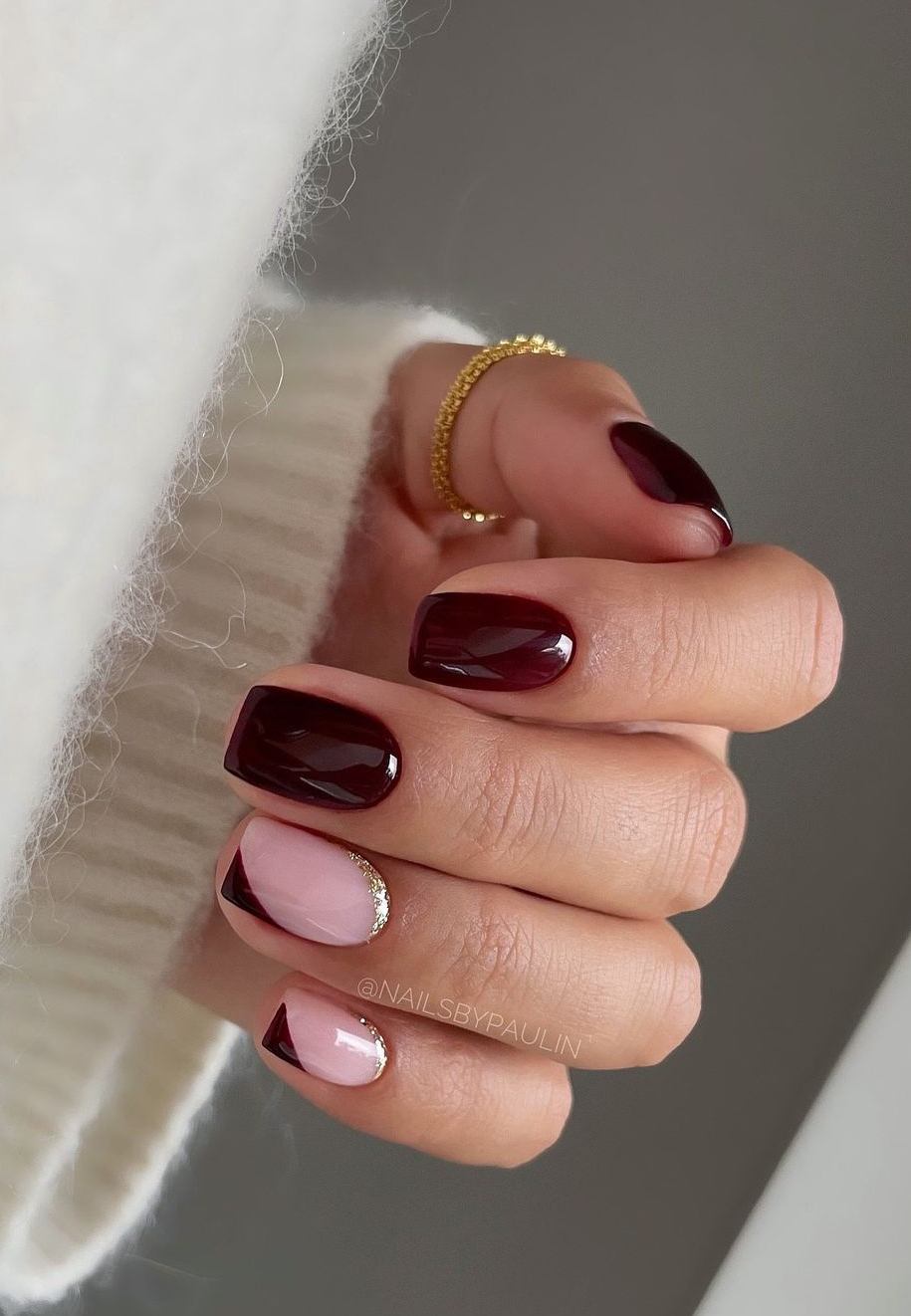Modern Color Block Burgundy Nails Modern Color Block Burgundy Nails β Winter Square Nails