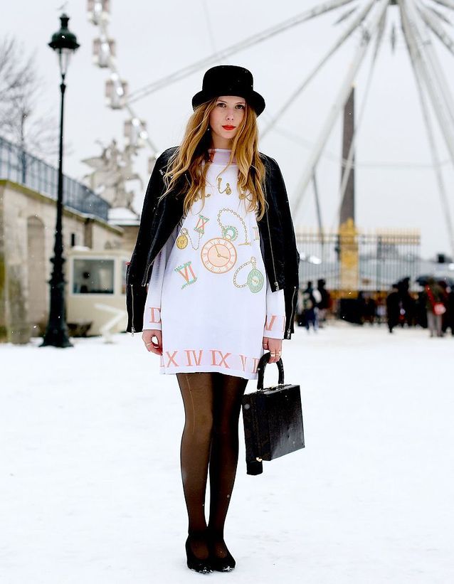 Heeled Ankle Boots with Leather Jacket and T-Shirt Dress Heeled Ankle Boots with Leather Jacket and T-Shirt Dress β Snow Boots Outfits