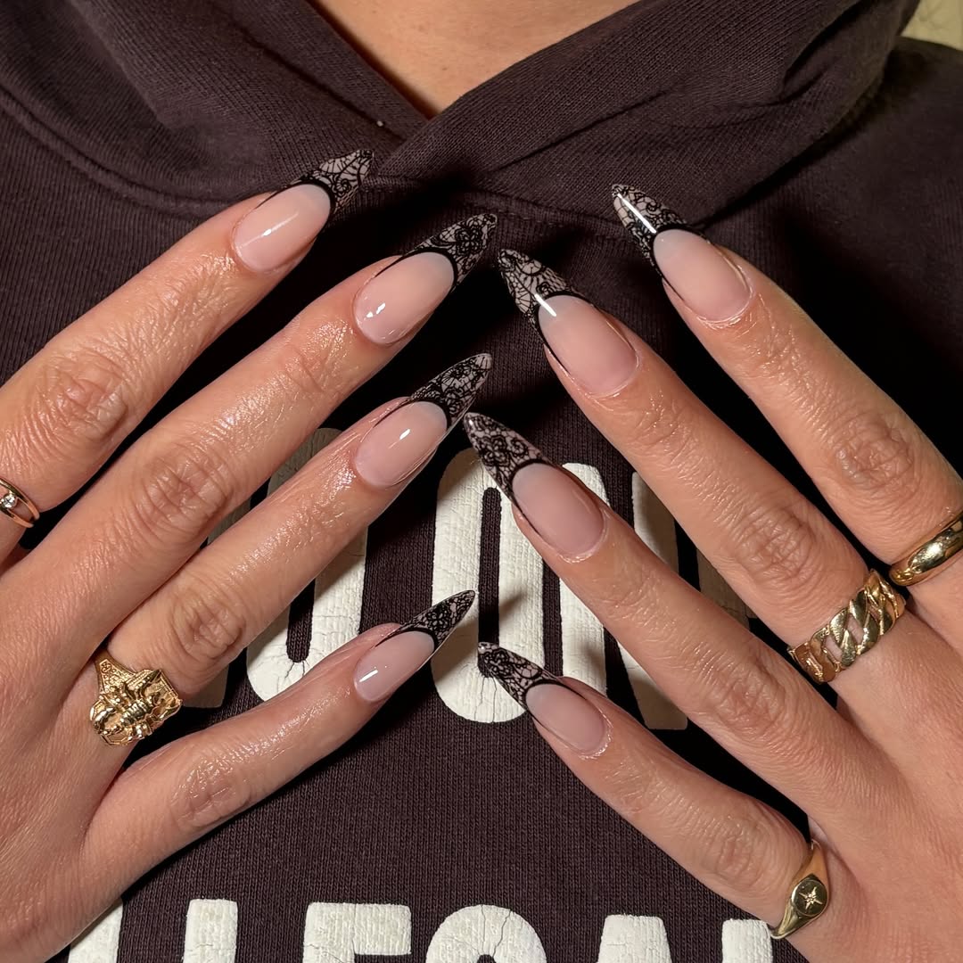 Black Lace Pattern Stiletto Nails Black Lace Pattern Stiletto Nails โ Winter Formal Nails