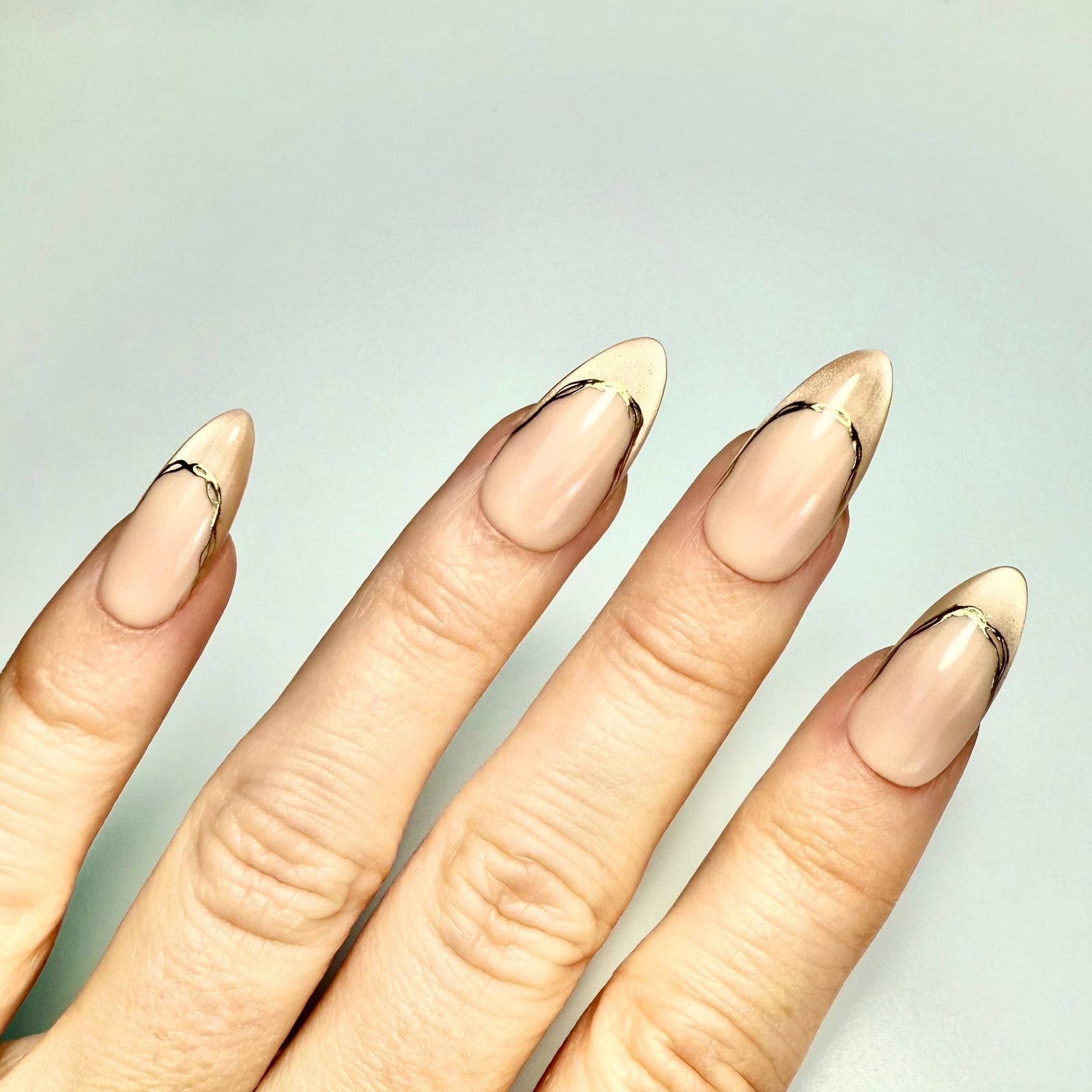 Visual Idea β Showcasing The Elegant Design Winter Champagne Nails