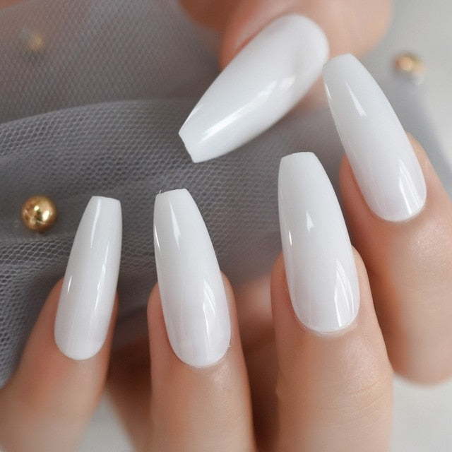 Solid Glossy White Coffin Nails Solid Glossy White Coffin Nails β Winter Acrylic Nails