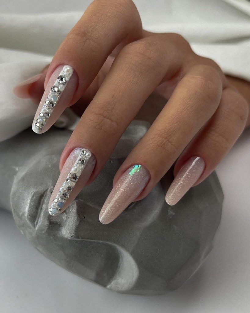 Shimmer Glossy Visual Idea Shimmer Glossy Visual Idea β Winter Party Nails
