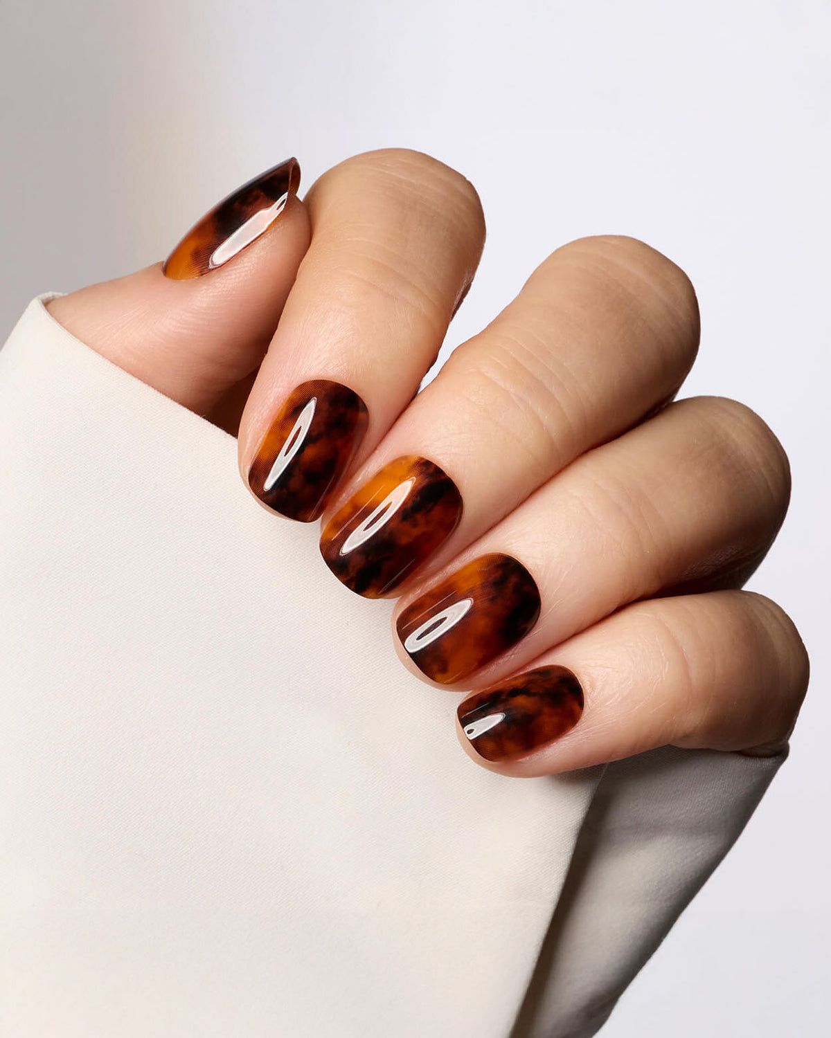 Glossy Tortoiseshell Short Square Nails — Cozy Winter Nails