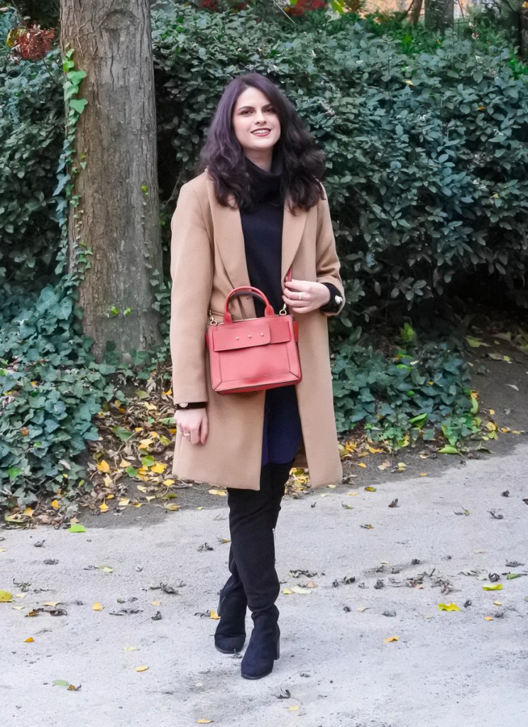 Casual Daytime Camel Coat with Black Turtleneck and Navy Dress Casual Daytime Camel Coat with Black Turtleneck and Navy Dress β Camel Coat Outfits