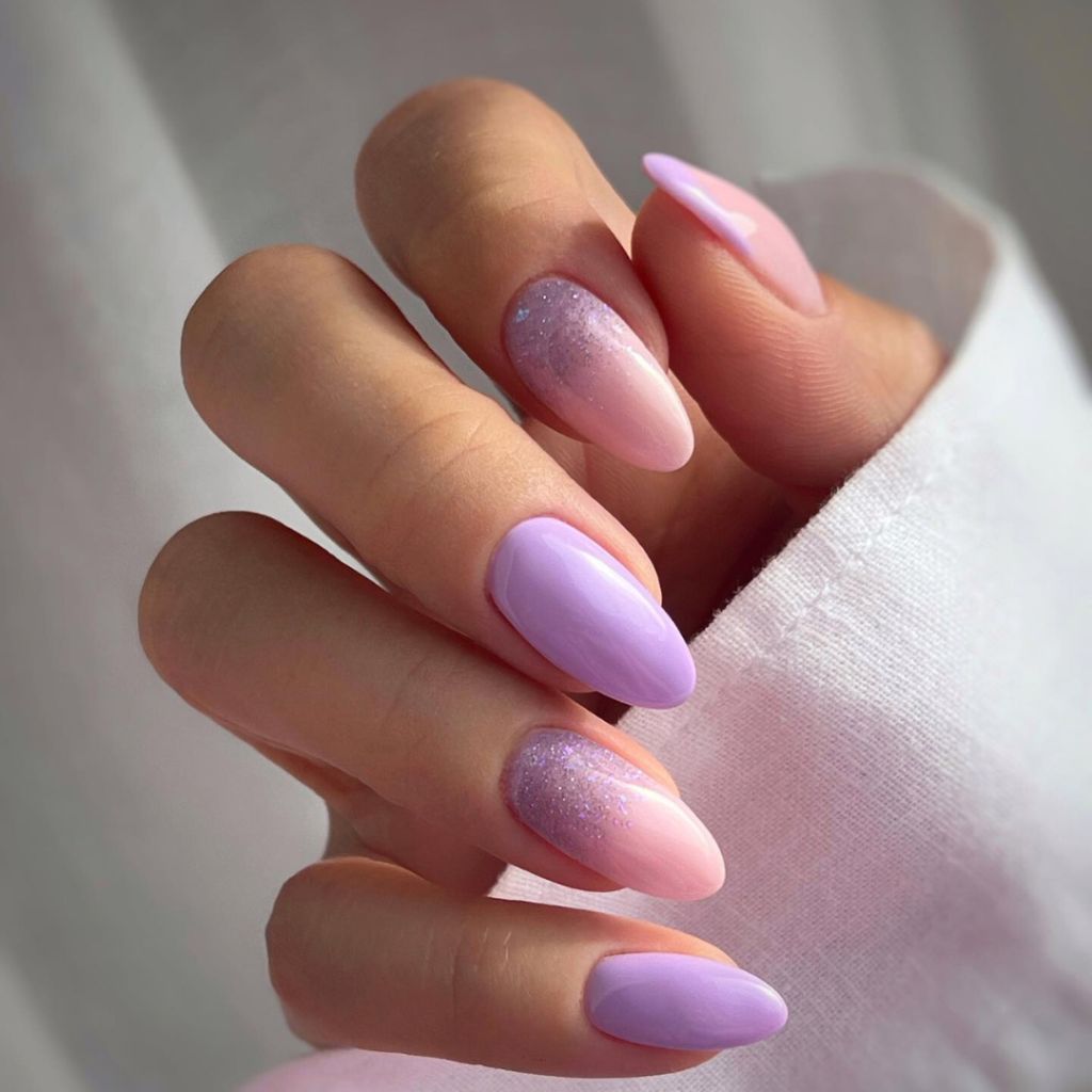 Glitter Gradient On Accent Nails Visual Idea Glitter Gradient On Accent Nails Visual Idea β Winter Lavender Nails